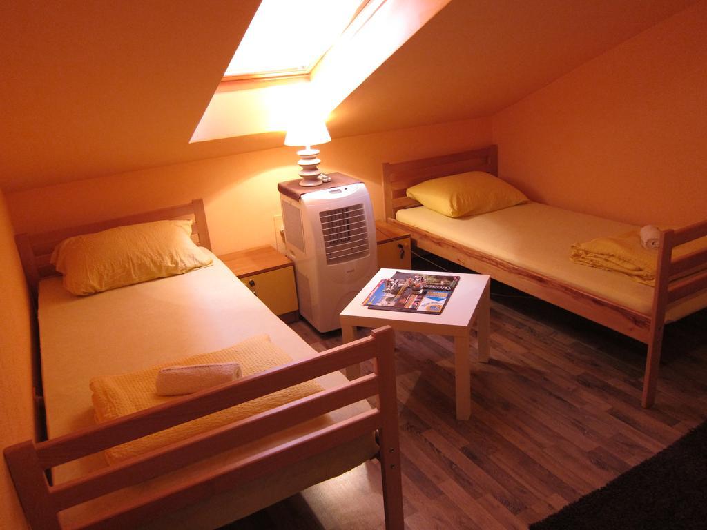 Hostel Taso'S House Mostar Esterno foto